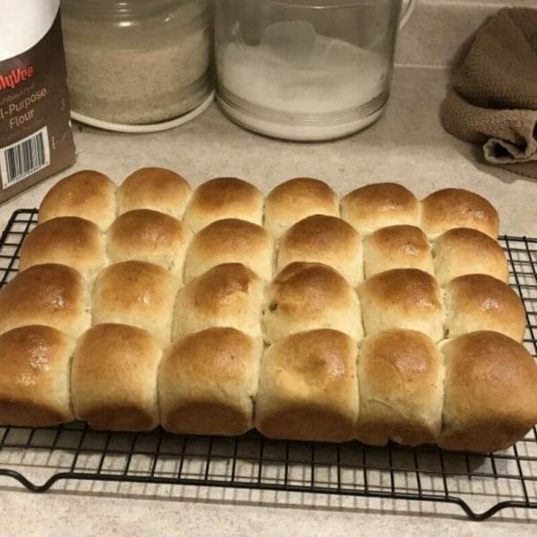 Lit Wheat Dinner Rols